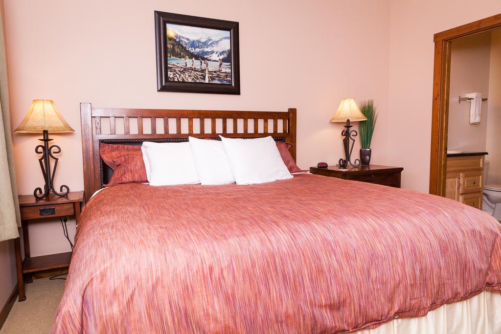 Glacier Ridge Suites Kalispell Room photo